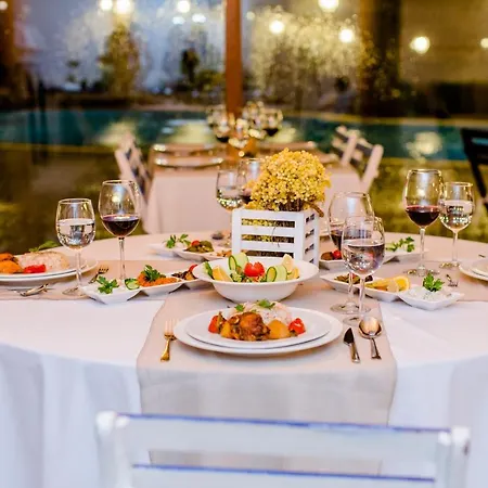 巴巴罗萨俱乐部酒店 卡斯