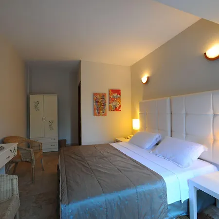 Club Barbarossa Otel Kaş