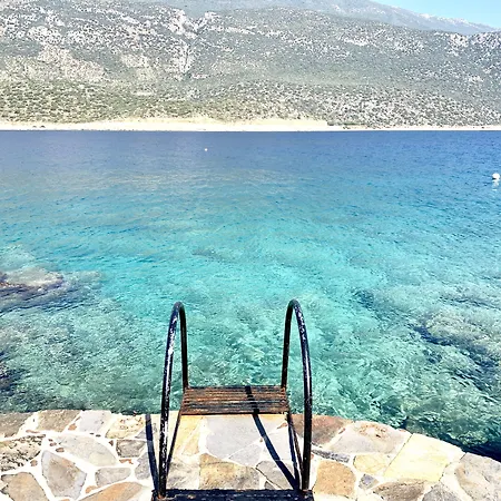 巴巴罗萨俱乐部酒店 4*